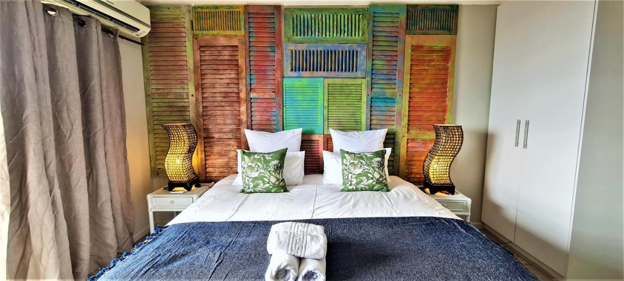 African Groove Camps Bay Le Cap Extérieur photo