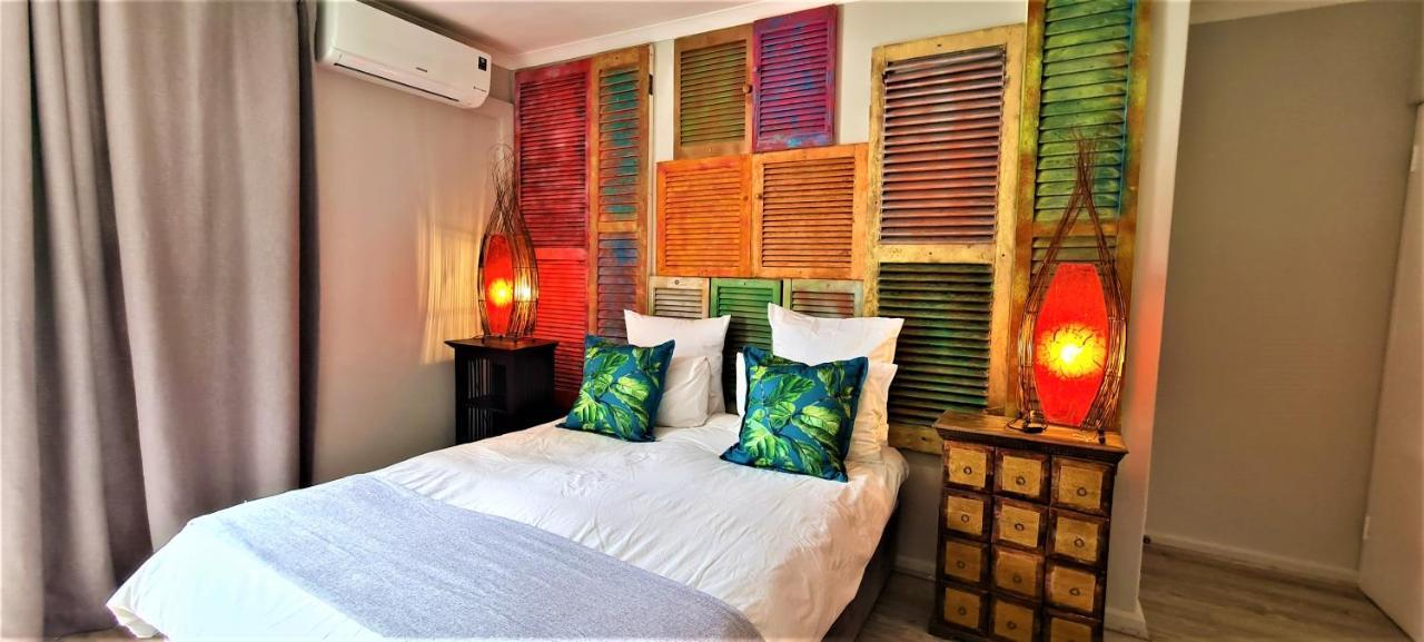 African Groove Camps Bay Le Cap Extérieur photo