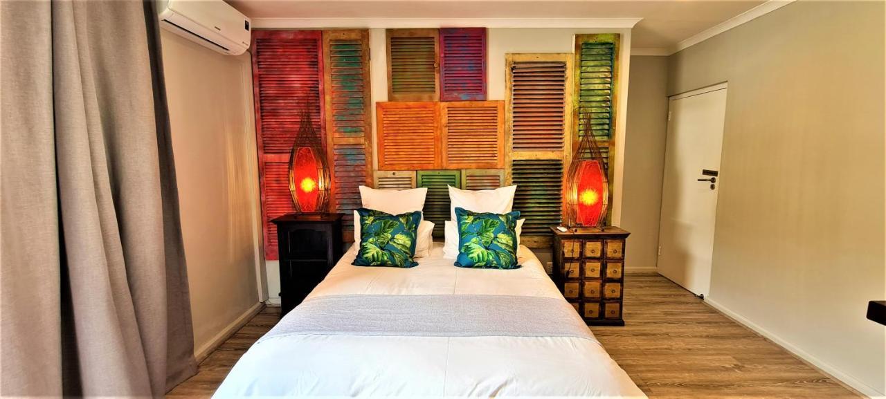 African Groove Camps Bay Le Cap Extérieur photo