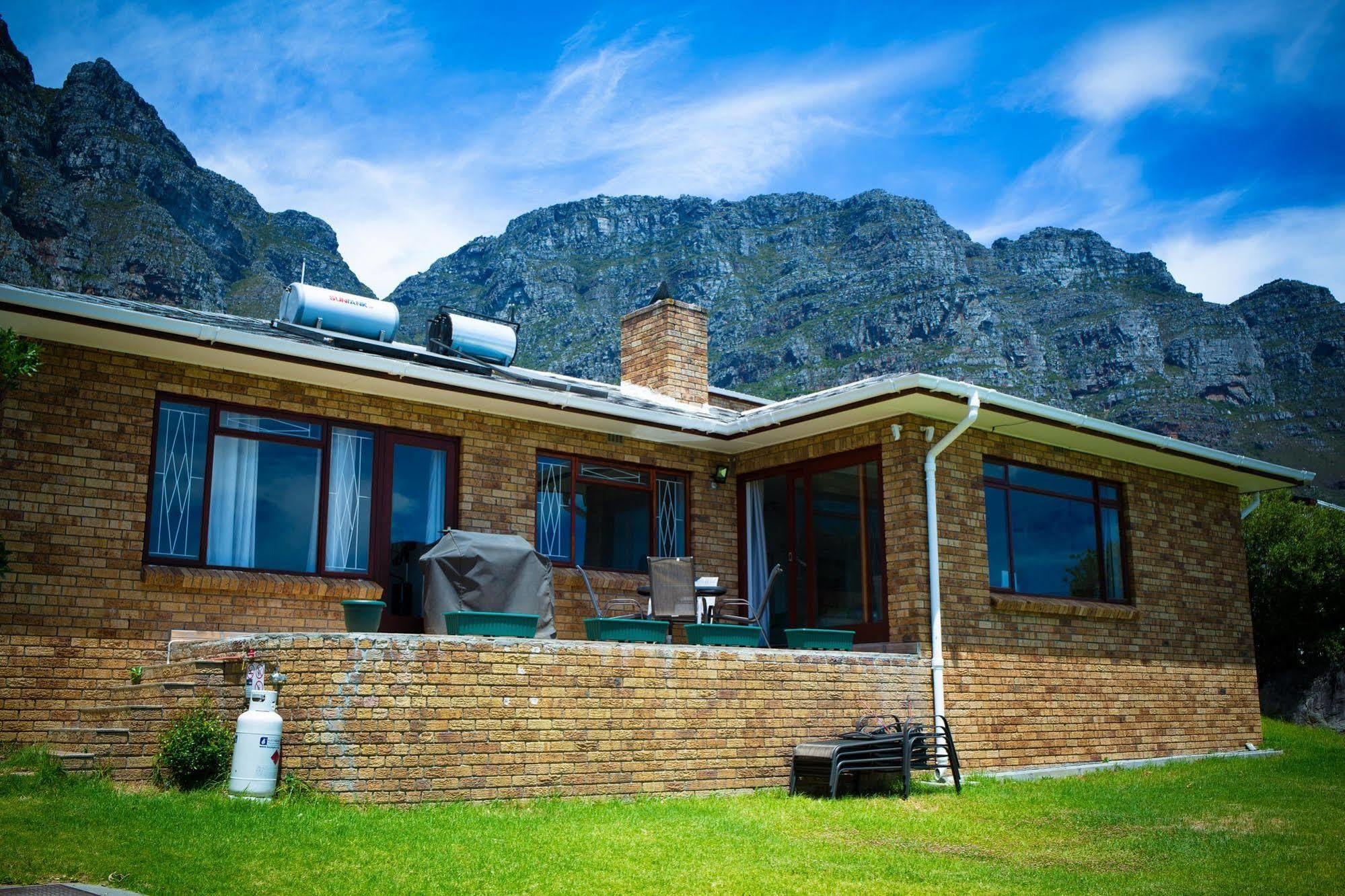 African Groove Camps Bay Le Cap Extérieur photo